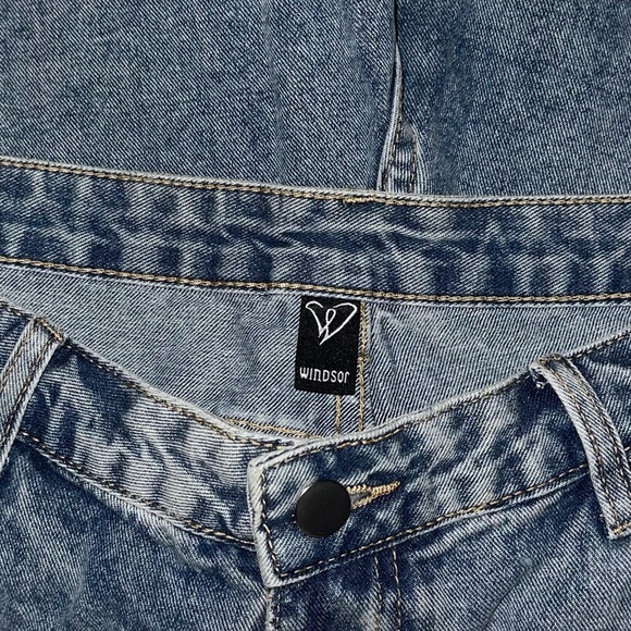 Windsor Rhinestone Denim Shorts size large - Picture 4 of 6